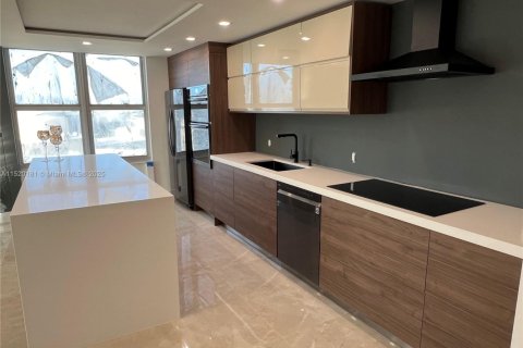 Copropriété à vendre à Sunny Isles Beach, Floride: 4 chambres, 222.97 m2 № 2035706 - photo 15