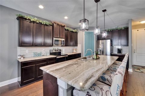 House in Riverview, Florida 4 bedrooms, 287.16 sq.m. № 1657425 - photo 19