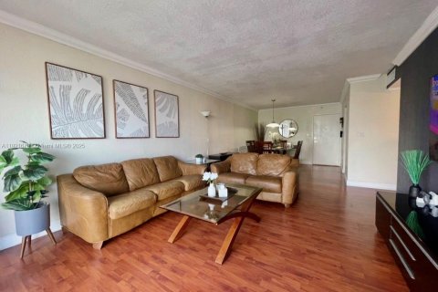 Copropriété à louer à Aventura, Floride: 2 chambres, 113.34 m2 № 1975551 - photo 20