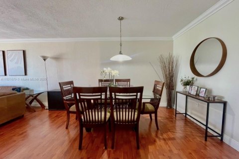 Copropriété à louer à Aventura, Floride: 2 chambres, 113.34 m2 № 1975551 - photo 16