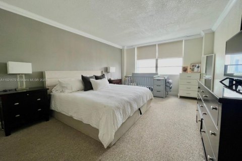 Copropriété à louer à Aventura, Floride: 2 chambres, 113.34 m2 № 1975551 - photo 7