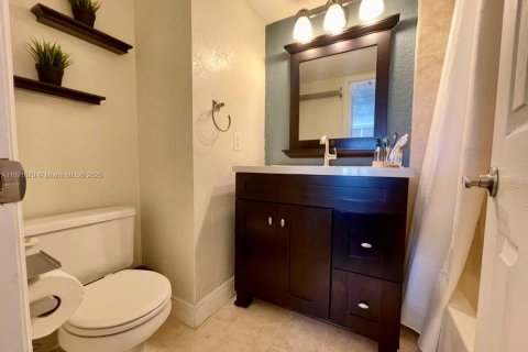 Copropriété à louer à Aventura, Floride: 2 chambres, 113.34 m2 № 1975551 - photo 10