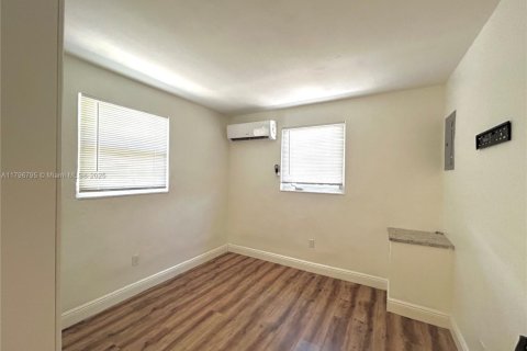 House in Boynton Beach, Florida 1 bedroom, 87.7 sq.m. № 1861183 - photo 10