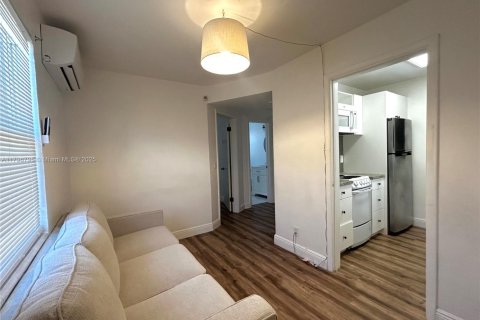House in Boynton Beach, Florida 1 bedroom, 87.7 sq.m. № 1861183 - photo 5