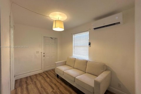 House in Boynton Beach, Florida 1 bedroom, 87.7 sq.m. № 1861183 - photo 3