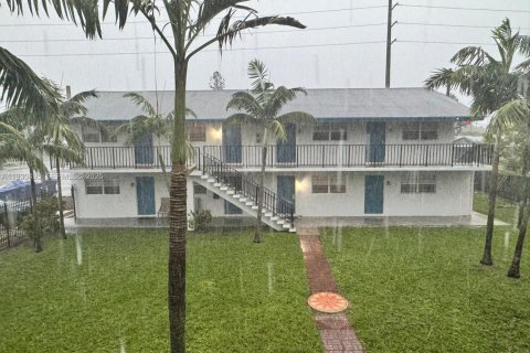 Propiedad comercial en venta en Riviera Beach, Florida, 367.89 m2 № 1990288 - foto 12