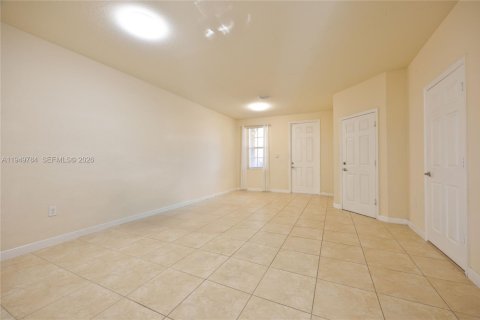 Купить таунхаус в Дорал, Флорида 3 спальни, 147.62м2, № 2006427 - фото 4