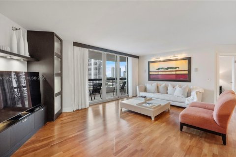 Купить кондоминиум в Авентура, Флорида 2 спальни, 125.7м2, № 2019629 - фото 9