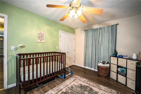 House in Winter Haven, Florida 3 bedrooms, 130.43 sq.m. № 1911517 - photo 15