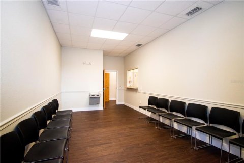 Propiedad comercial en alquiler en Port Charlotte, Florida № 1544781 - foto 12