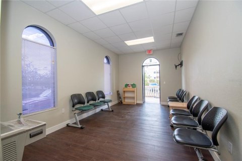 Propiedad comercial en alquiler en Port Charlotte, Florida № 1544781 - foto 10