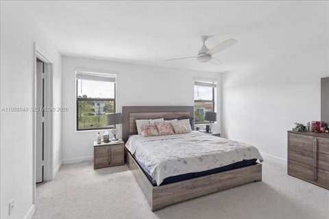 Купить виллу или дом в Уэст-Палм-Бич, Флорида 5 спален, 211.26м2, № 2057135 - фото 13