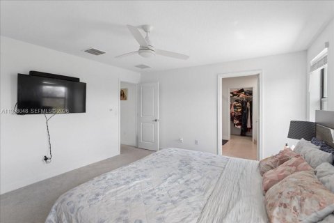 Купить виллу или дом в Уэст-Палм-Бич, Флорида 5 спален, 211.26м2, № 2057135 - фото 14