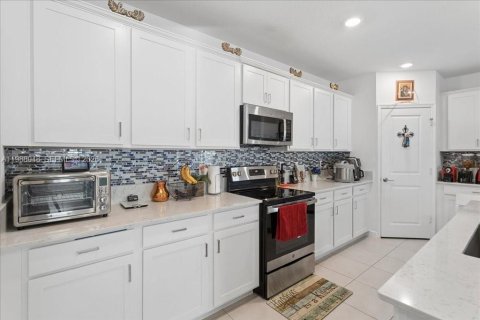 Купить виллу или дом в Уэст-Палм-Бич, Флорида 5 спален, 211.26м2, № 2057135 - фото 5