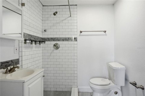 Villa ou maison à louer à Holiday, Floride: 3 chambres, 124.49 m2 № 2150515 - photo 26
