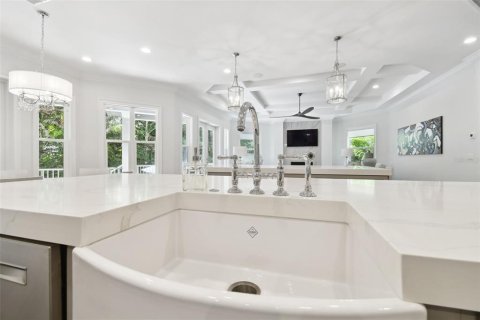 House in Tampa, Florida 5 bedrooms, 517.47 sq.m. № 1656778 - photo 19