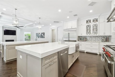House in Tampa, Florida 5 bedrooms, 517.47 sq.m. № 1656778 - photo 20
