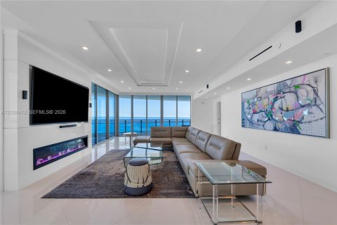 Condominio en venta en Hollywood, Florida, 3 dormitorios, 257.99 m2 № 2412286 - foto 9