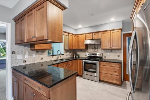 Villa ou maison à vendre à Sarasota, Floride: 4 chambres, 187.29 m2 № 2267113 - photo 5