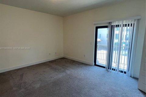 Townhouse in Doral, Florida 3 bedrooms, 149.02 sq.m. № 2023639 - photo 19