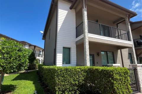 Townhouse in Doral, Florida 3 bedrooms, 149.02 sq.m. № 2023639 - photo 22