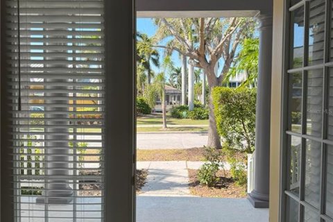 House in Apollo Beach, Florida 4 bedrooms, 351.73 sq.m. № 1587565 - photo 7