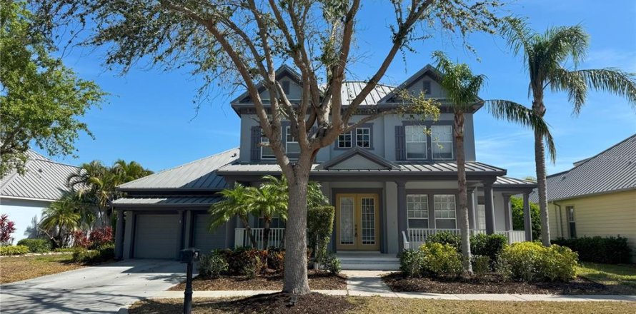 House in Apollo Beach, Florida 4 bedrooms, 351.73 sq.m. № 1587565