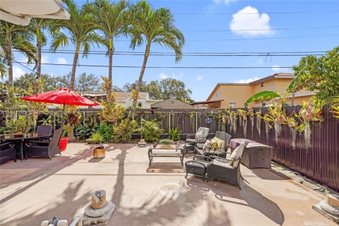 Casa en venta en Miami, Florida, 3 dormitorios, 162.76 m2 № 1999727 - foto 22