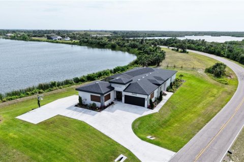 House in Ruskin, Florida 3 bedrooms, 276.85 sq.m. № 1653570 - photo 27