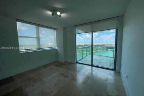 Condo in Sunrise, Florida, 3 bedrooms  № 1981490 - photo 4