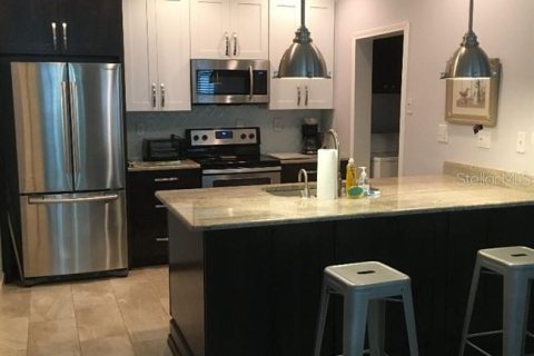 Condo in Seminole, Florida, 1 bedroom  № 1758201 - photo 1