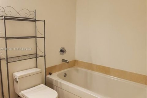 Copropriété à louer à Miami, Floride: 1 chambre, 64.38 m2 № 2029820 - photo 5