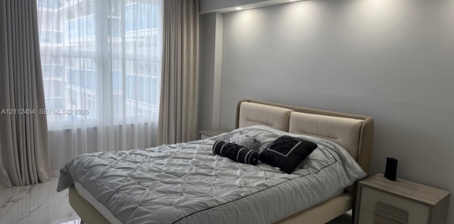 Condo à Hollywood, Floride, 2 chambres № 2432937