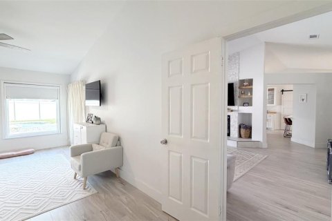 Villa ou maison à louer à Orlando, Floride: 4 chambres, 181.72 m2 № 2427502 - photo 24