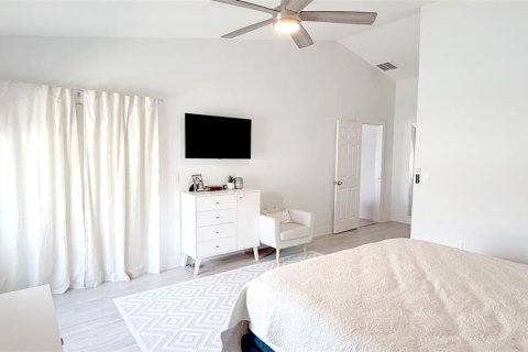 Villa ou maison à louer à Orlando, Floride: 4 chambres, 181.72 m2 № 2427502 - photo 17