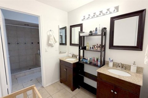 Villa ou maison à louer à Orlando, Floride: 4 chambres, 181.72 m2 № 2427502 - photo 20