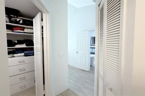 Villa ou maison à louer à Orlando, Floride: 4 chambres, 181.72 m2 № 2427502 - photo 23