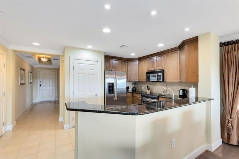 Condo in Four Corners, Florida, 3 bedrooms  № 2230734 - photo 3