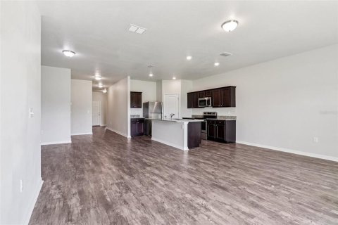 Casa en venta en New Smyrna Beach, Florida, 3 dormitorios, 154.4 m2 № 1807939 - foto 9