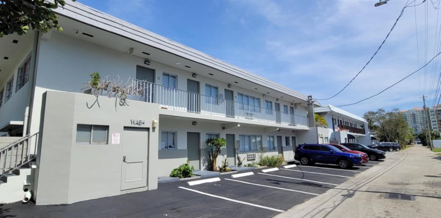 Propiedad comercial en Fort Lauderdale, Florida 759.94 m2 № 1128972