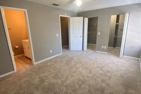 Villa ou maison à louer à Tampa, Floride: 4 chambres, 142.6 m2 № 1912329 - photo 8