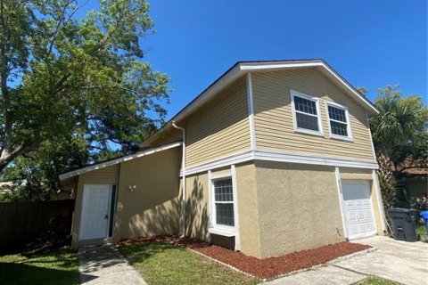 Villa ou maison à louer à Tampa, Floride: 4 chambres, 142.6 m2 № 1912329 - photo 1
