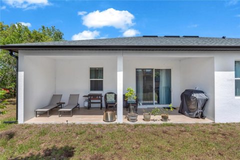 Casa en venta en Deltona, Florida, 4 dormitorios, 191.38 m2 № 2155693 - foto 30