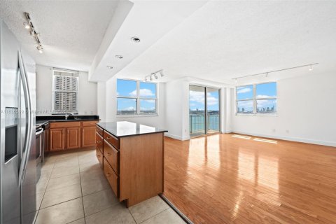 Copropriété à vendre à Miami, Floride: 2 chambres, 98.94 m2 № 1825554 - photo 4