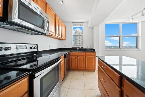 Copropriété à vendre à Miami, Floride: 2 chambres, 98.94 m2 № 1825554 - photo 8