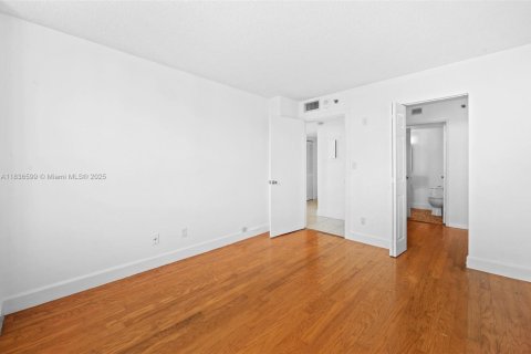 Copropriété à vendre à Miami, Floride: 2 chambres, 98.94 m2 № 1825554 - photo 21