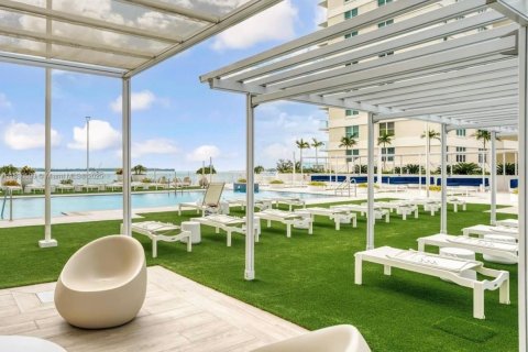 Copropriété à vendre à Miami, Floride: 2 chambres, 98.94 m2 № 1825554 - photo 28