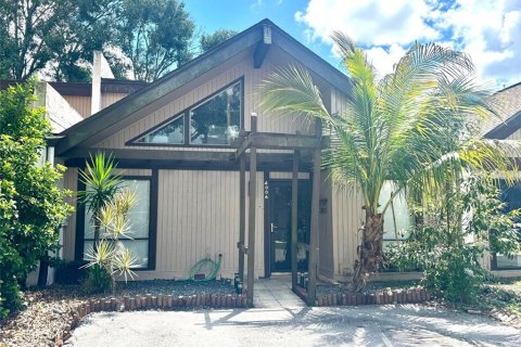 Adosado en alquiler en Tampa, Florida, 3 dormitorios, 131.64 m2 № 1915225 - foto 1