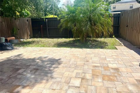 Adosado en alquiler en Tampa, Florida, 3 dormitorios, 131.64 m2 № 1915225 - foto 16