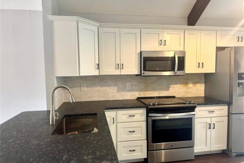 Adosado en alquiler en Tampa, Florida, 3 dormitorios, 131.64 m2 № 1915225 - foto 5